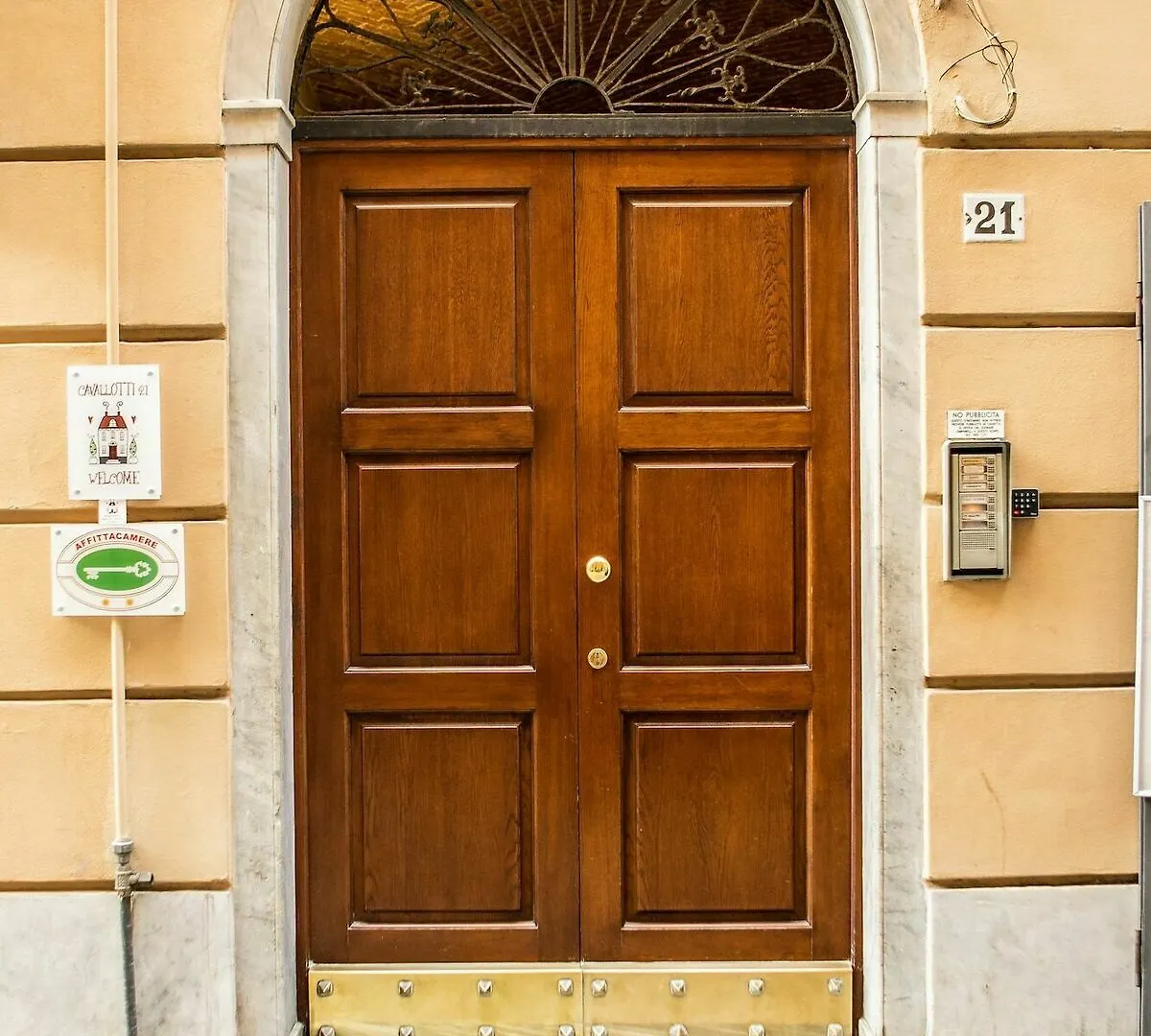 Cavallotti 21 Специя Италия